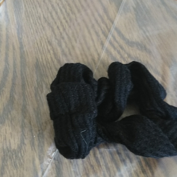 Black and White stitched scrunchies - Picture 2 of 3